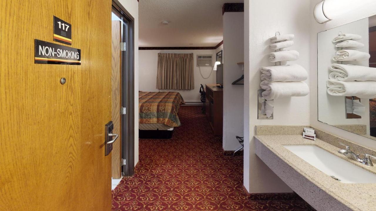 Waconia Inn And Suites Eksteriør bilde